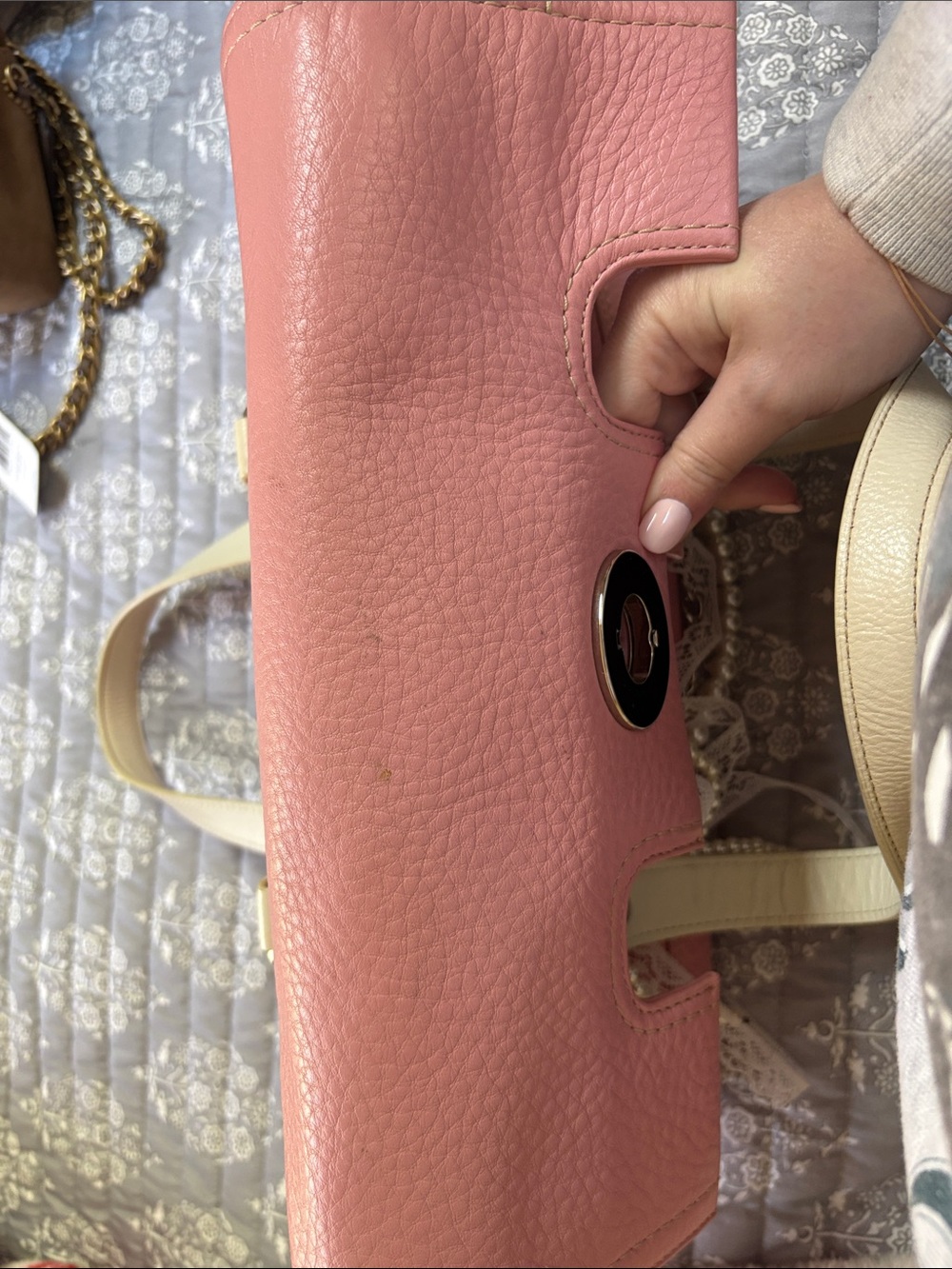 Coach Pink Leather Shoulder Bag with Cream Straps and Pearl Chain - Picture 4 of 5